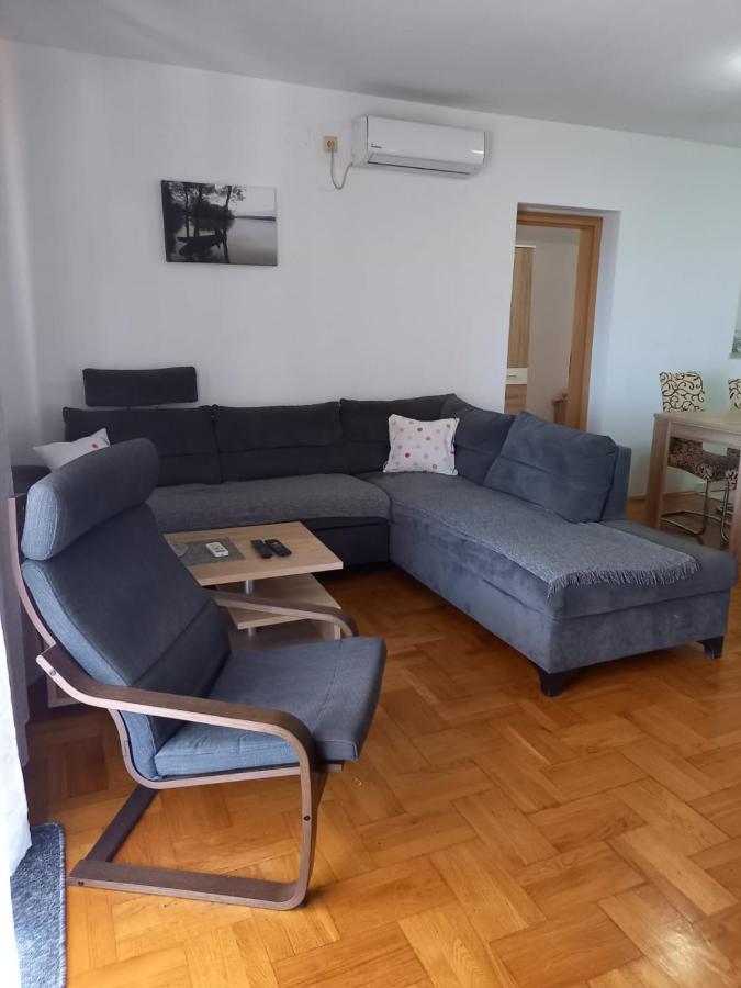 Apartmani Afrodita Crikvenica Exterior photo