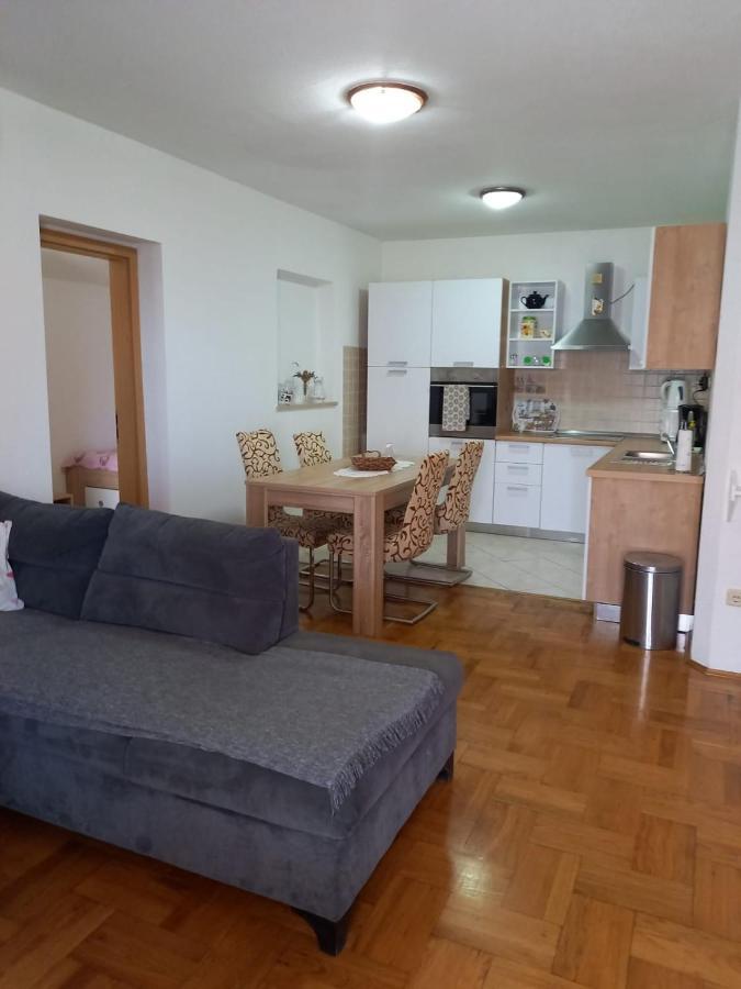 Apartmani Afrodita Crikvenica Exterior photo